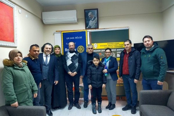 KDZ.EREĞLİ ROTARY KULÜBÜNDEN MADEN ŞEHİDİ ÇOCUKLARINA TABLET