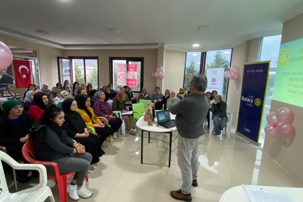 ORDU ROTARY KULÜBÜ “ERKEN TANI HAYAT KURTARIR” DİYEREK MEME KANSERİ FARKINDALIK ETKİNLİĞİ GERÇEKLEŞTİRDİ.
