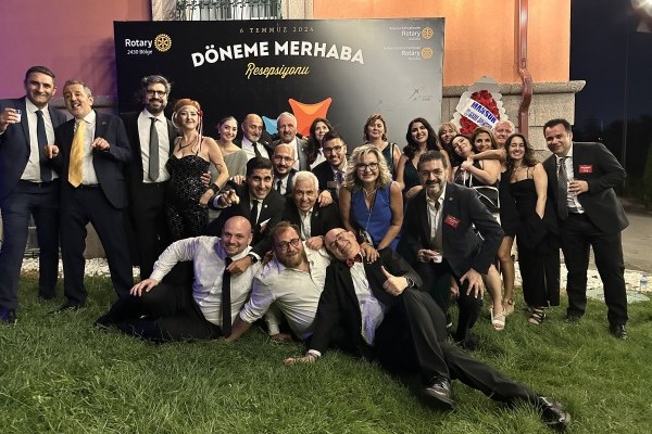 Ankara Bahçelievler Rotary Kulübümüz ve Ankara Gaziosmanpaşa Rotary Kulübü ev sahipliğinde, 6 Temmuz’da gerçekleştirilen “Döneme Merhaba Resepsiyonu” ile yeni hizmet yılına coşkulu bir şekilde başladık.