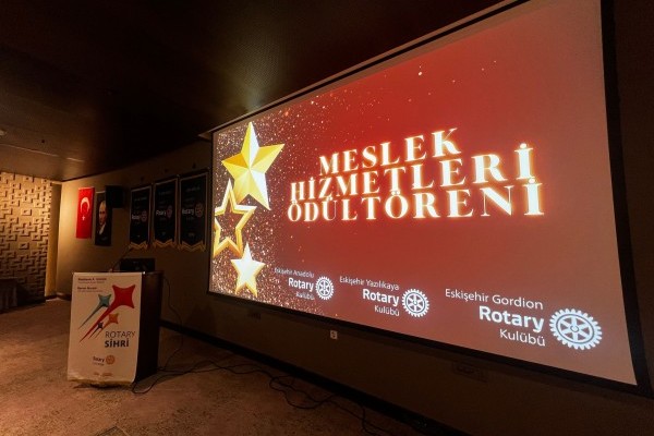 Eskişehir Gordion RK "Meslek Hizmetleri Ödül Töreni"ni gerçekleştirdi.