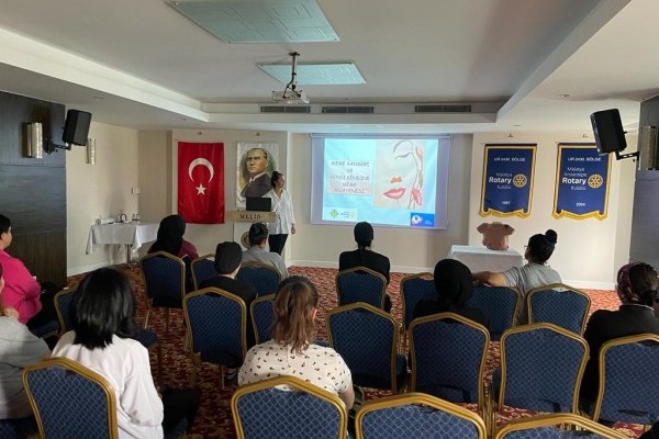 Erken Tanı Hayat Kurtarır projesi kapsamında ;Meme Kanseri, Rahim Ağzı Kanseri, Sepsis