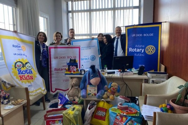 Adana Rotary Kulübü, Adana Rotaract Kulübü, Adana Interact Kulübü ve Adana Rotakids Kulübü Çetin Topçuoğlu Kültürevinde Oyuncak Kütüphanesi Kurdu
