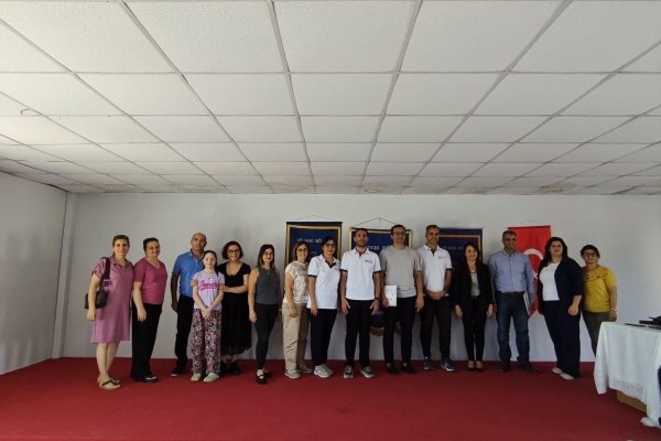 Adana Güney RK "Dijital Göz Yorgunluğu" Semineri