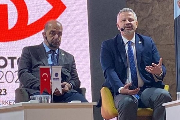 Adana Rotary Kulübü Başkanı Dr. Özgür Yaycıoğlu Adana Fotoğraf Haftası Açılış Töreninde Rotary ve Adana Rotary Kulübünü Anlattı