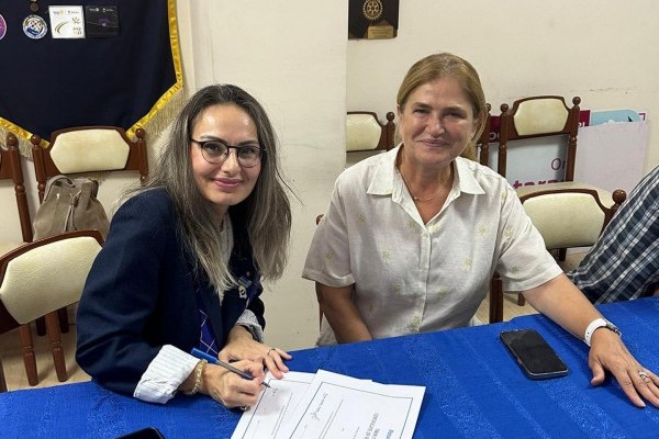 BAHRAİN SULMANİYA ROTARY KULÜBÜ ÜYESİ RTN. SEBAHAT KÖKSAL ORDU ROTARY KULÜBÜNÜN KONUĞU OLDU.