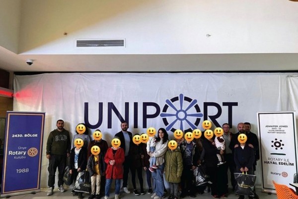 ÜNYE RK OLARAK 12 ÖĞRENCİMİZE KIŞLIK (MONT ve AYAKKABI) YARDIMINDA BULUNDUK