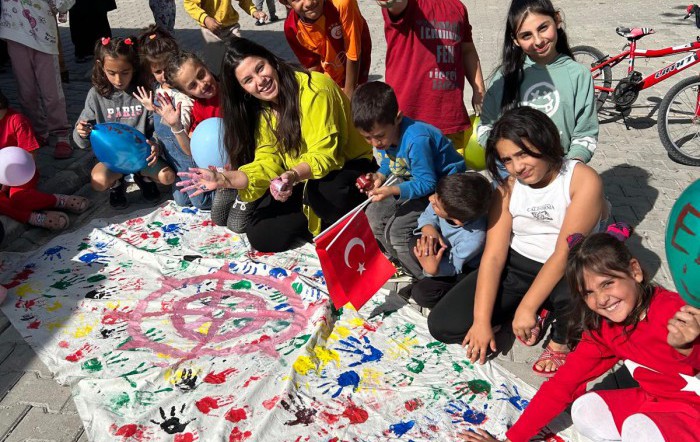 Cumhuriyetin Elleri