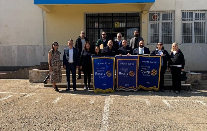 Köy okulunda okulun ihtiyaçlarının belirlenmesi ve giderilmesi