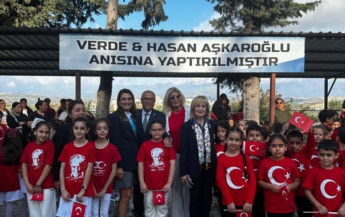Uzat Elini