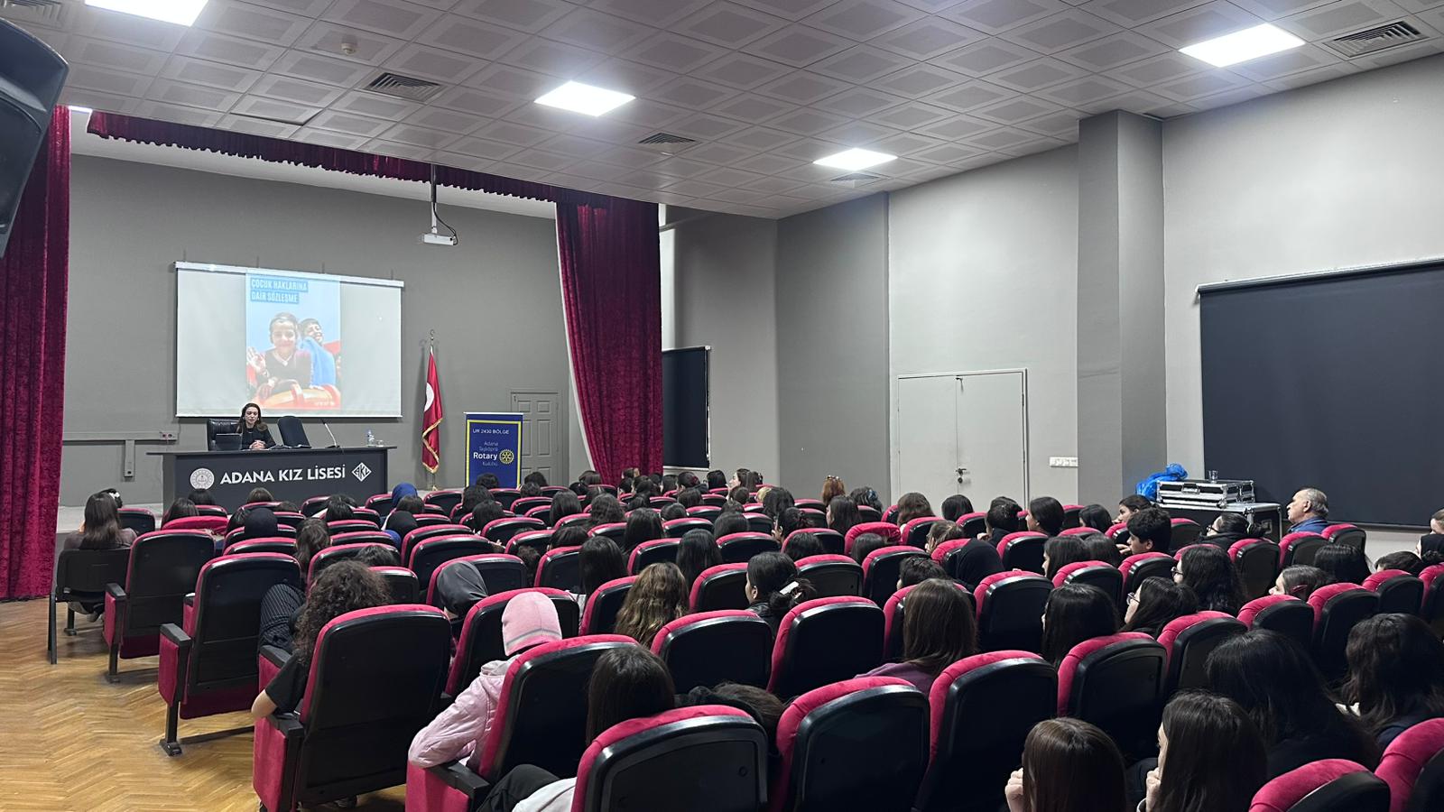 Adana Taşköprü Rotary Kulübü Çocuk Hakları ve Akran Zorbalığı Projesi