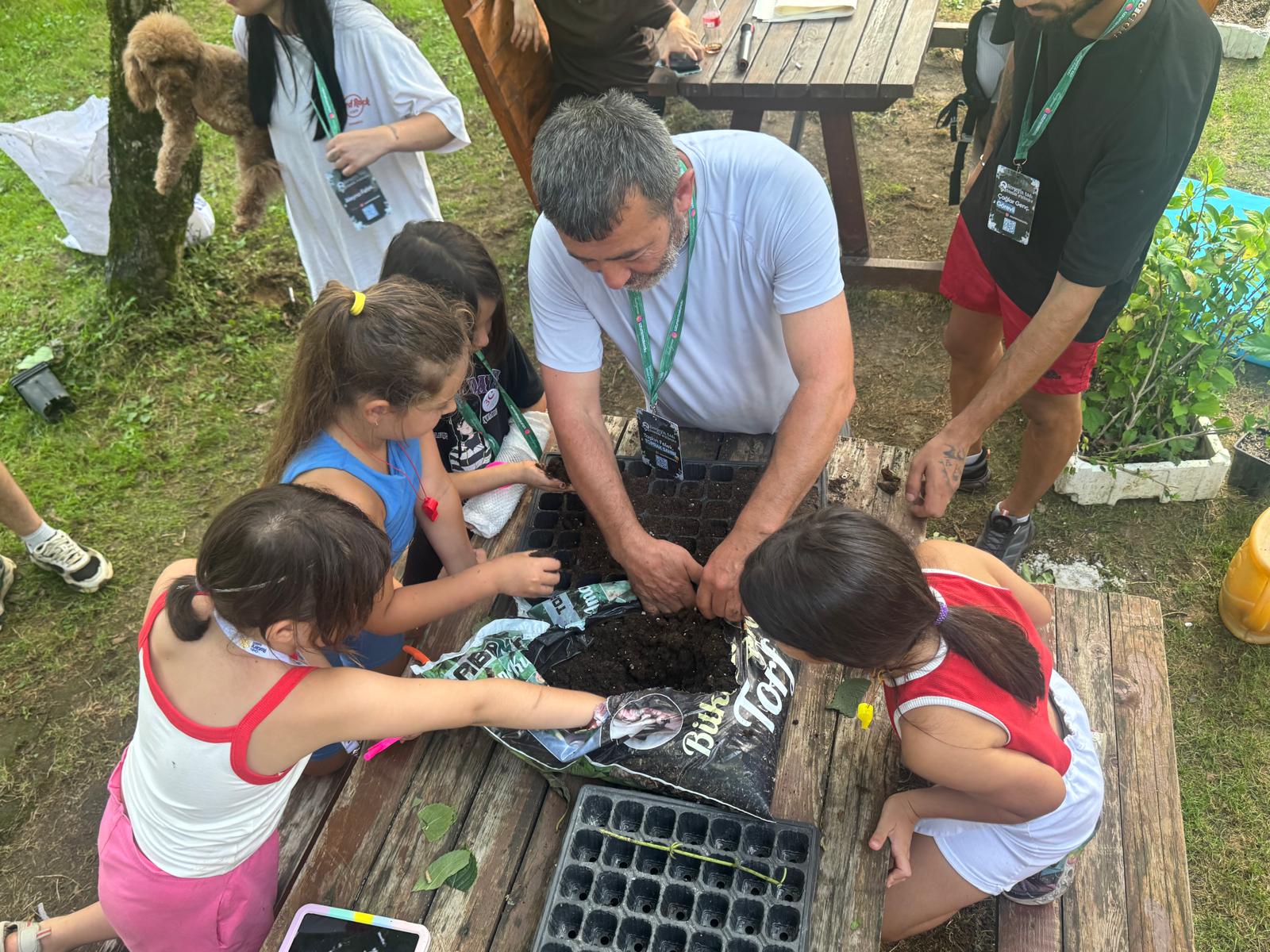 Bitkilerimi Büyütüyorum