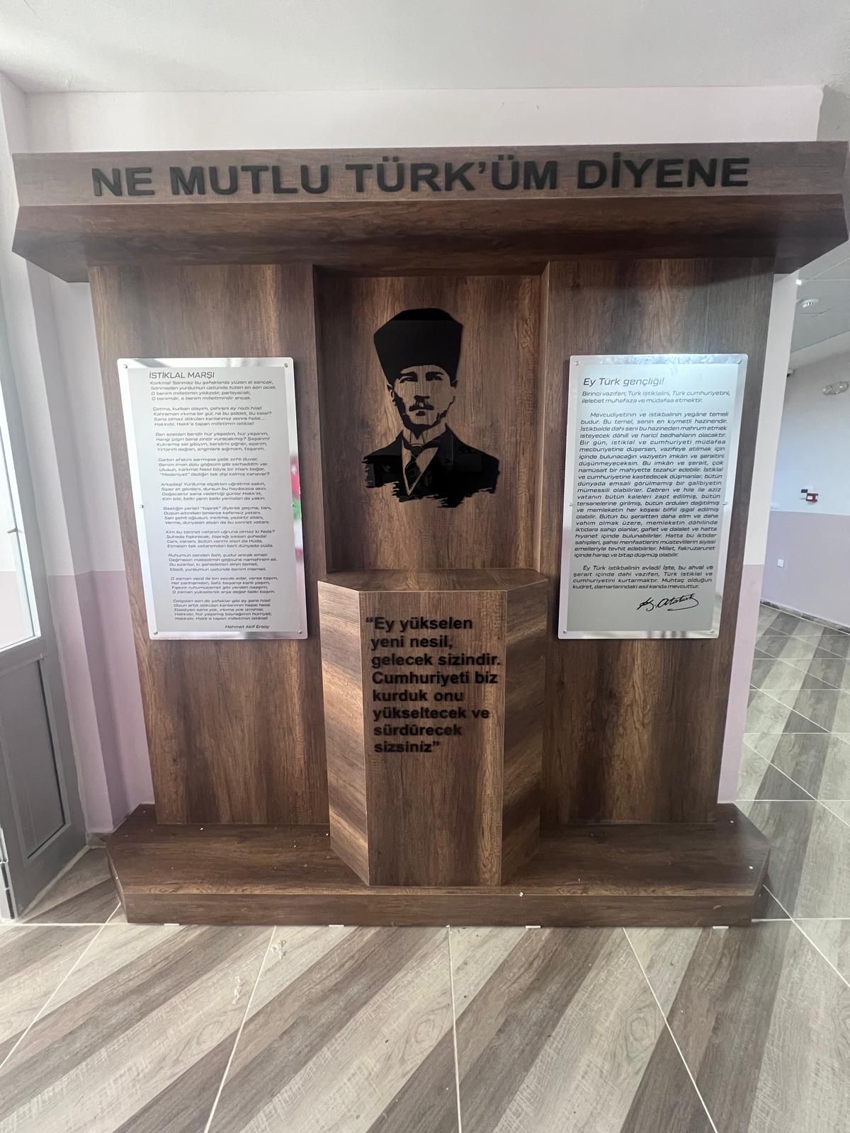 Adana Güney RK Menekşe Anaokulu Atatürk Köşesi