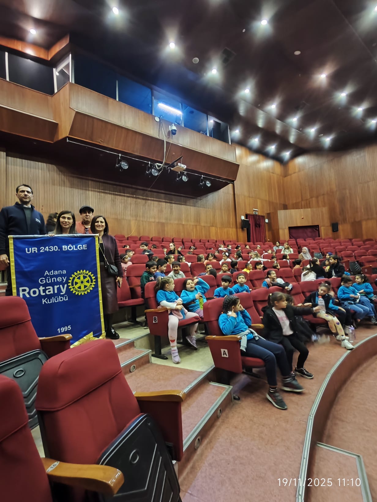 Gökbey Anaokulu öğrencileri ile çocuk tiyatrosu izledik