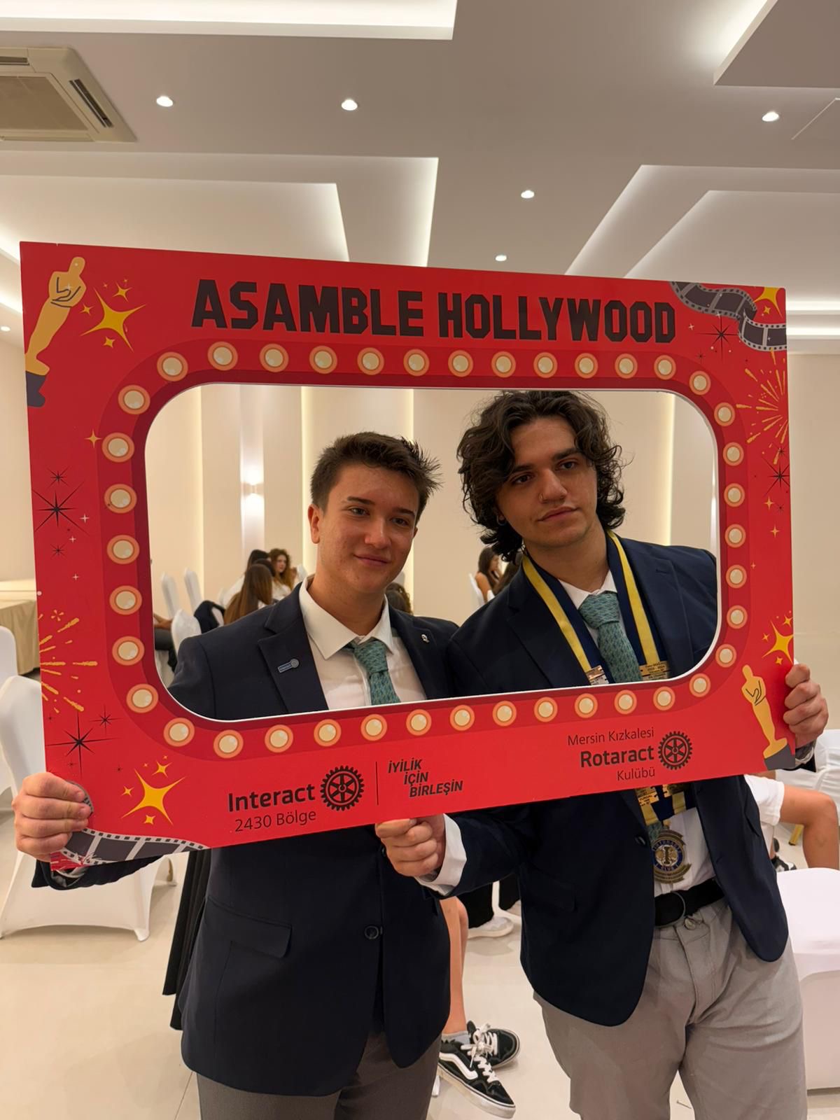Adana Güney Interact Üyelerimiz Asamble'de