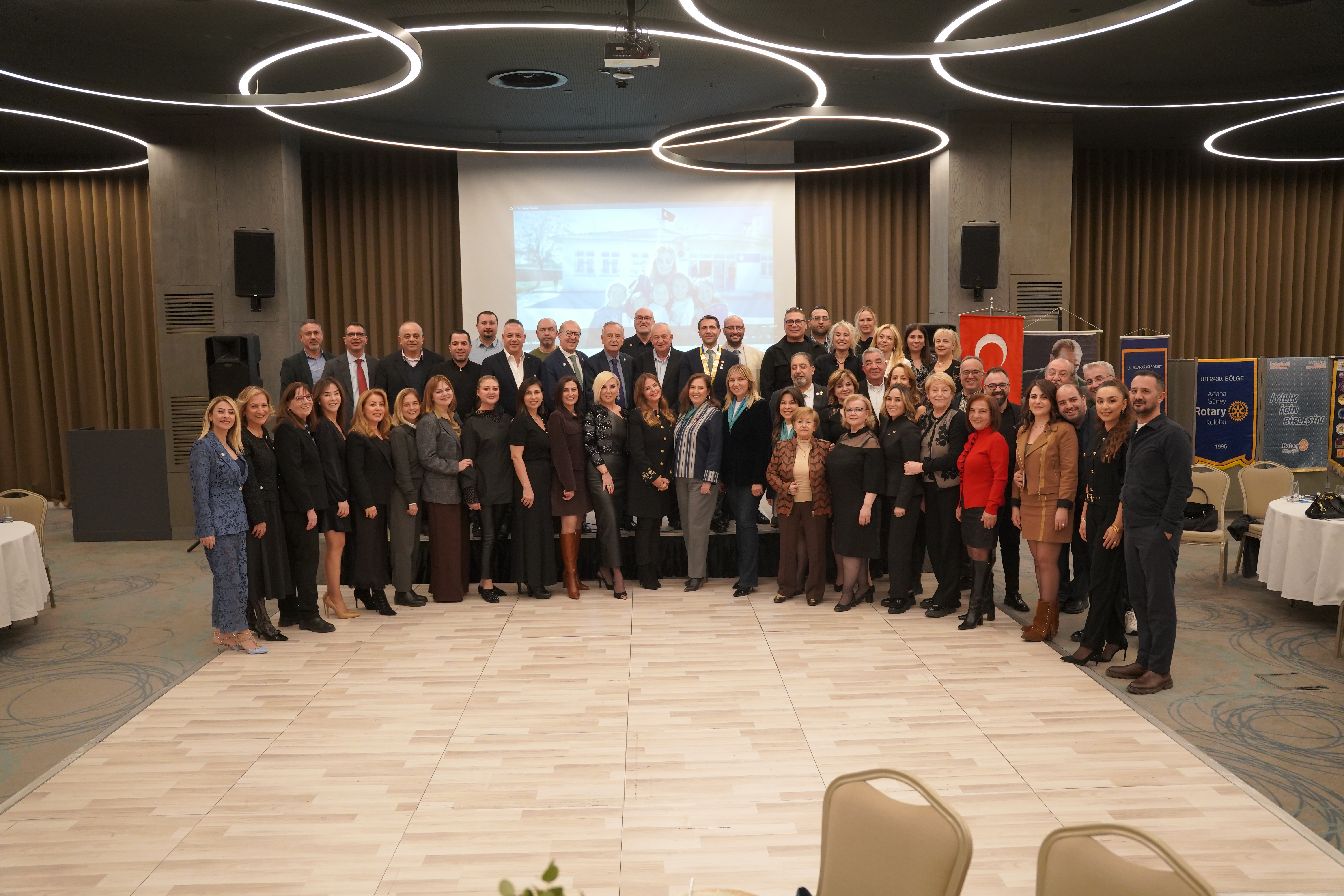 Adana Güney Rotary Kulübü Meslek Hizmet Ödülleri Töreni
