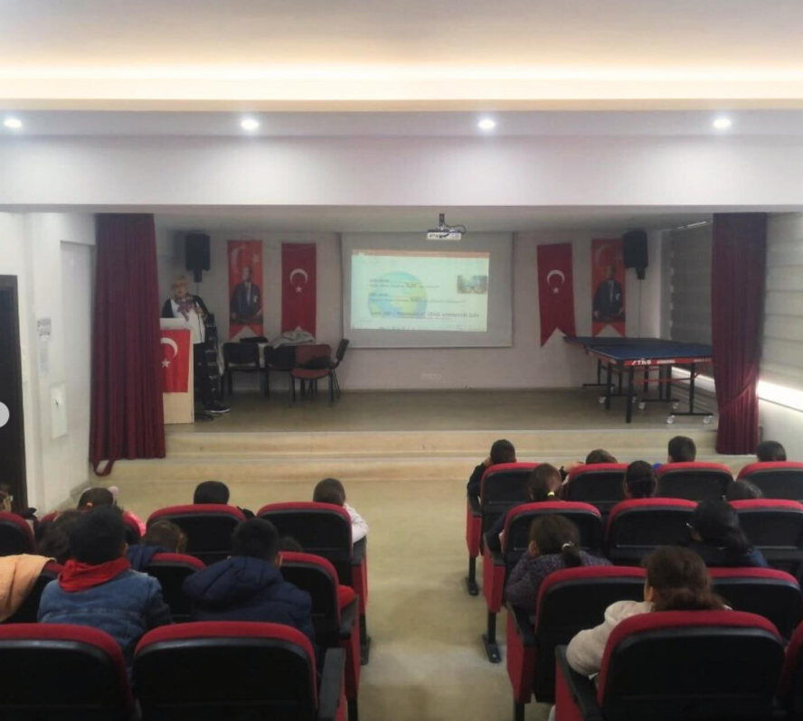 Adana Koza Rotary ''Miyopinin ilerlemesini önleyebilir miyiz?'' Etkinliği