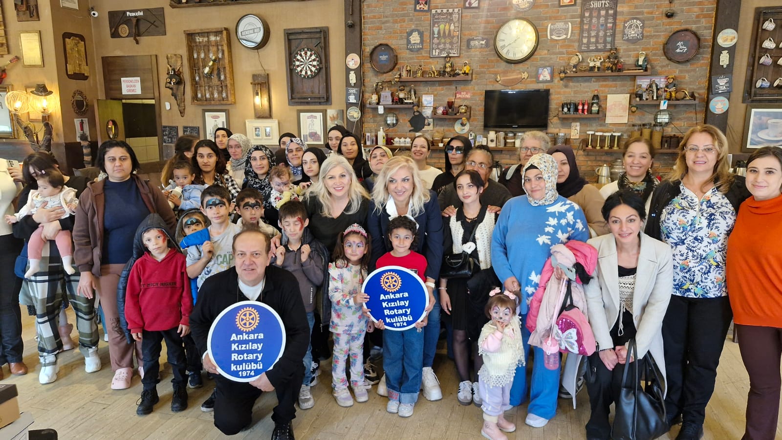 Kadın Sığınma Evindeki Kadınlar ve Çocuklara Moral Yemeği