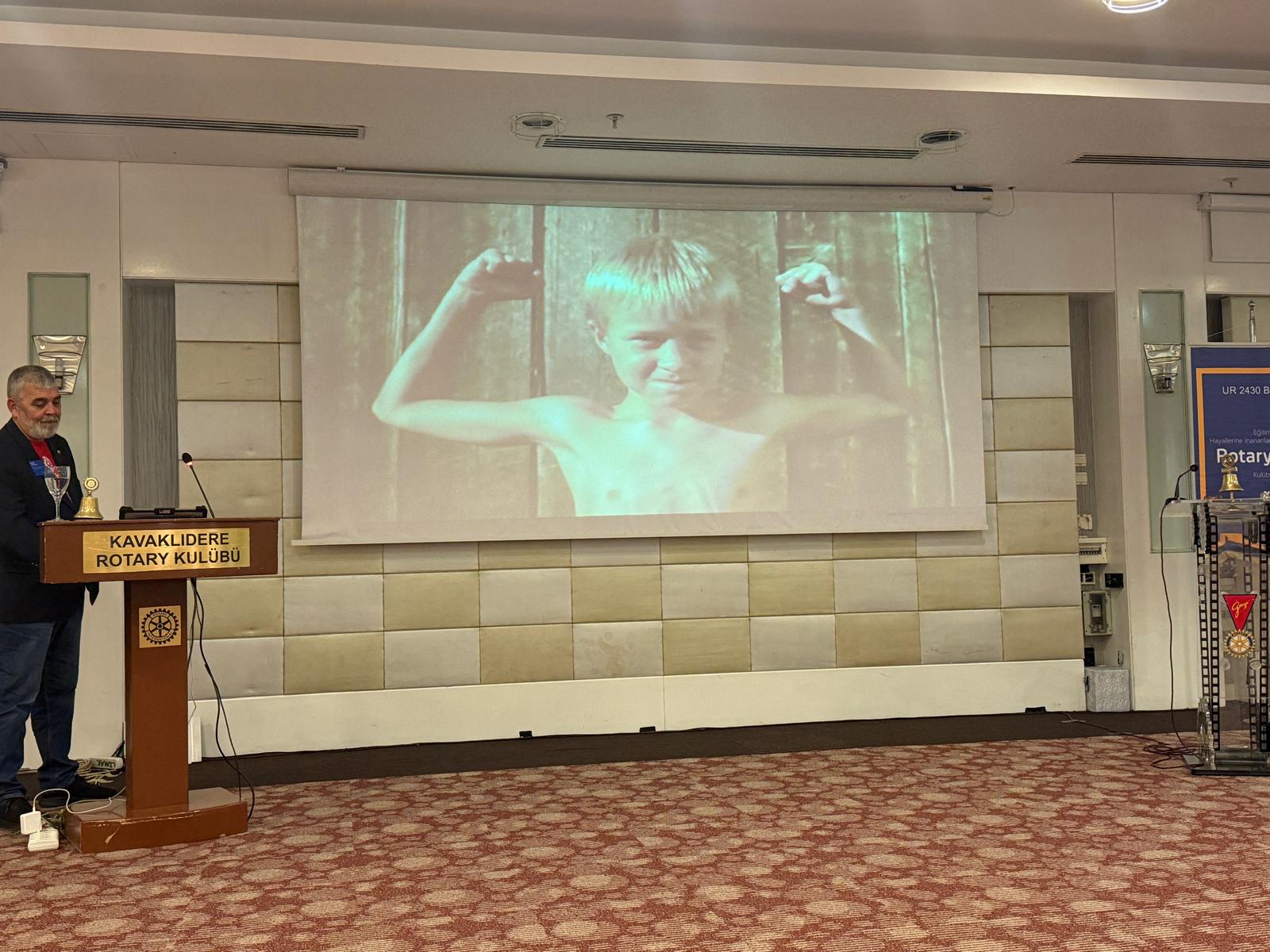 Konuşmacı bankası konuşmacı konuk daveti ve ortak