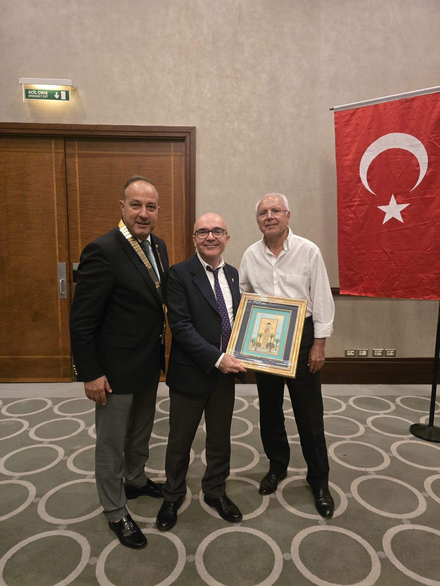 Adana Rotary Kulübü olarak Lozan Barış Antlaşması Yıldönümü-Gazetecilik ve Basın Bayramında gazeteci/yazar Prof.Dr. Barış DOSTER'i ağırladık