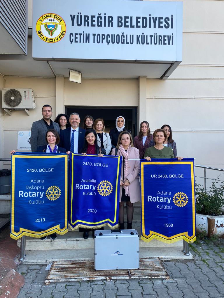 Adana Rotary Kulübü, Adana Taşköprü ve Anatolia Rotary Kulüplerinin de katılımıyla Rahim Ağzı Kanseri Eğitim Toplantısı Düzenledi.