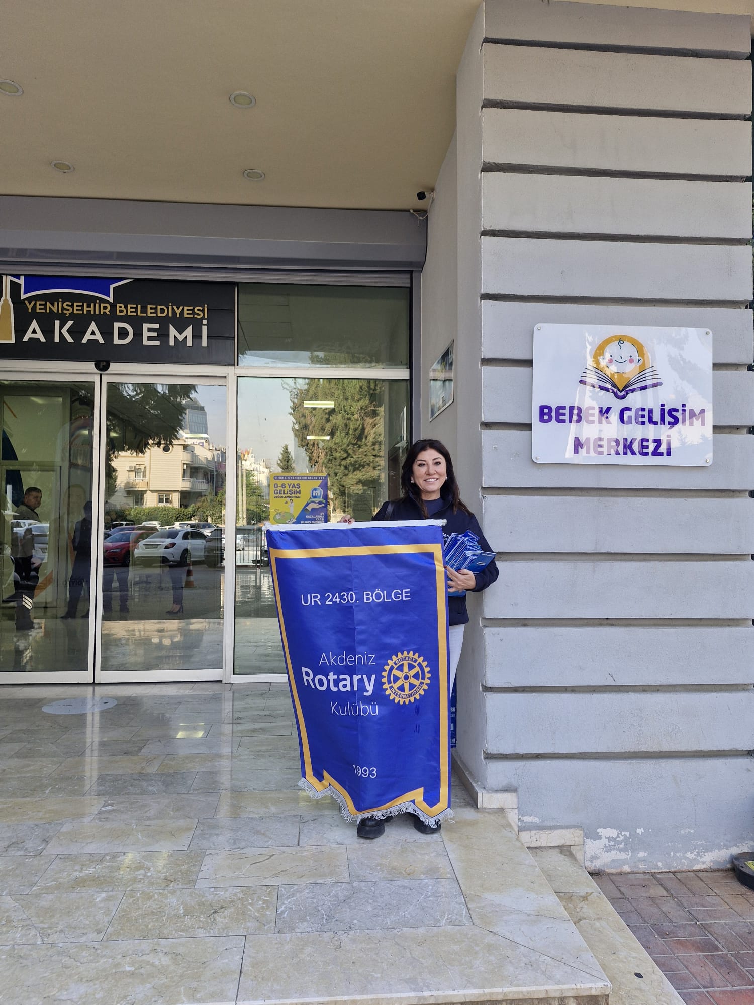 Otizm Farkındalığı Kitapçık Dağıtım Projesi