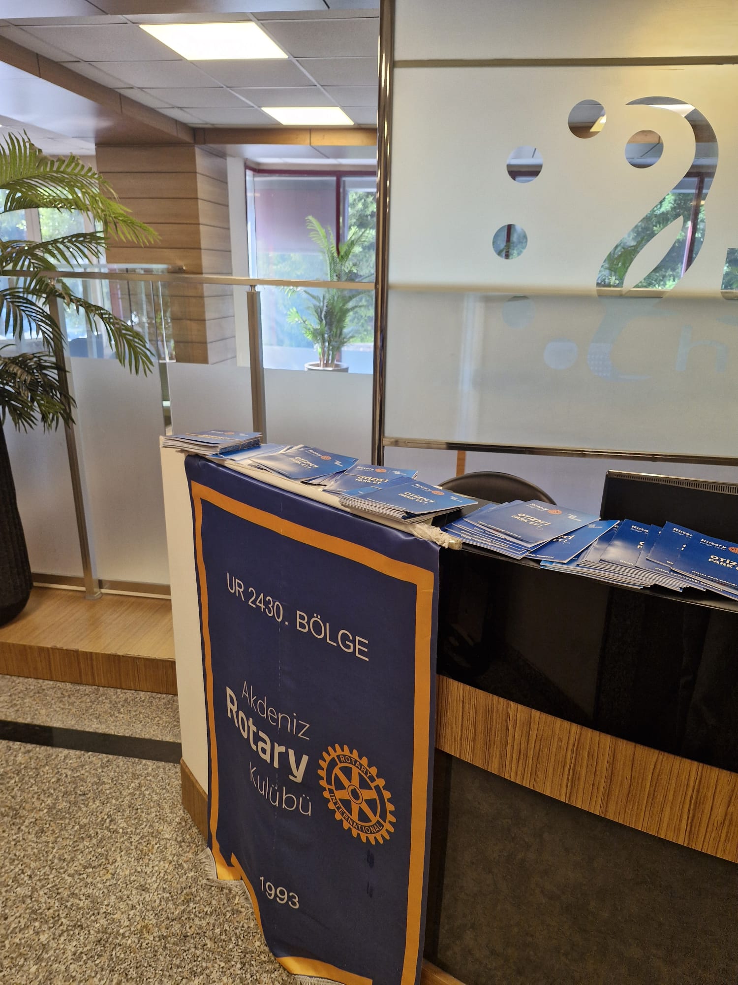 Otizm Farkındalığı Kitapçık Dağıtım Projesi