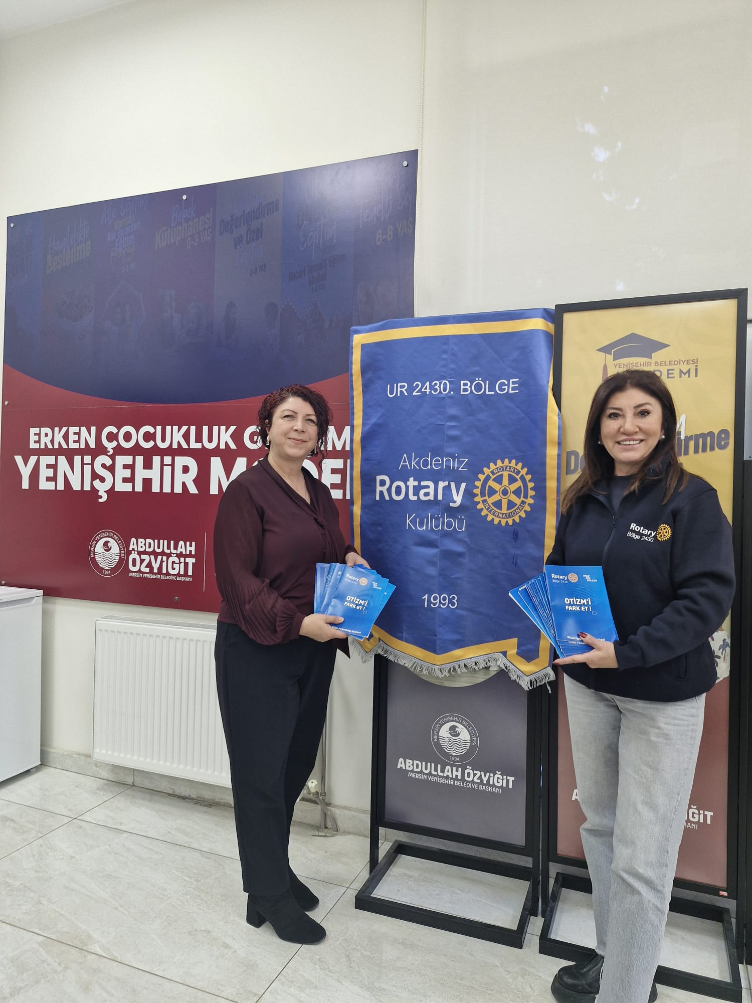 Otizm Farkındalığı Kitapçık Dağıtım Projesi