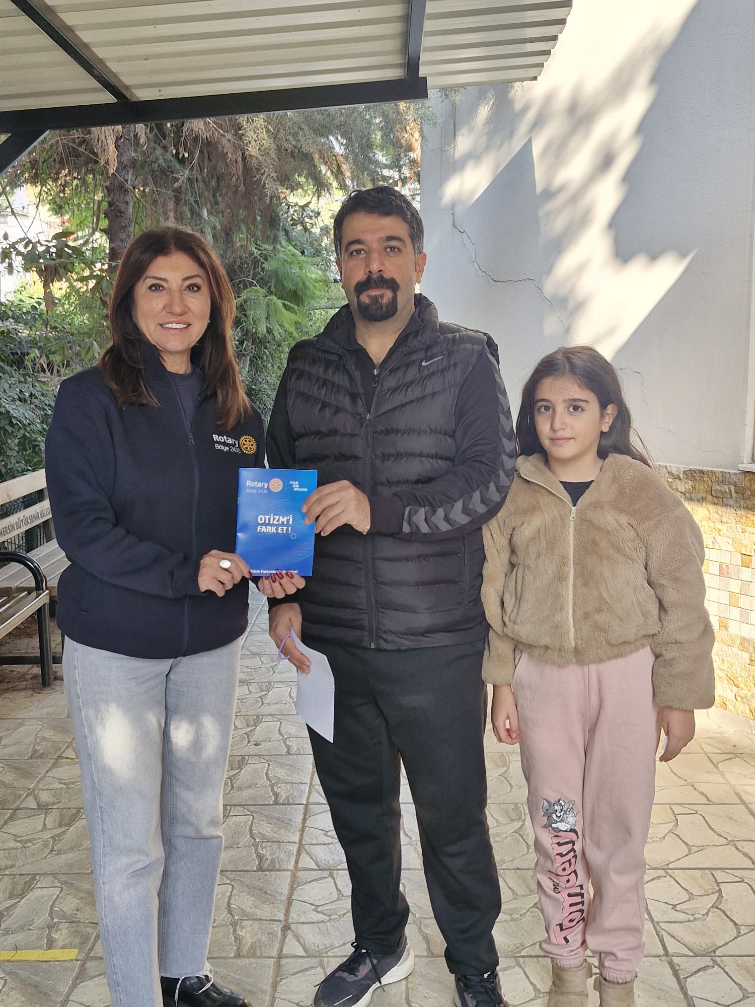 Otizm Farkındalığı Kitapçık Dağıtım Projesi