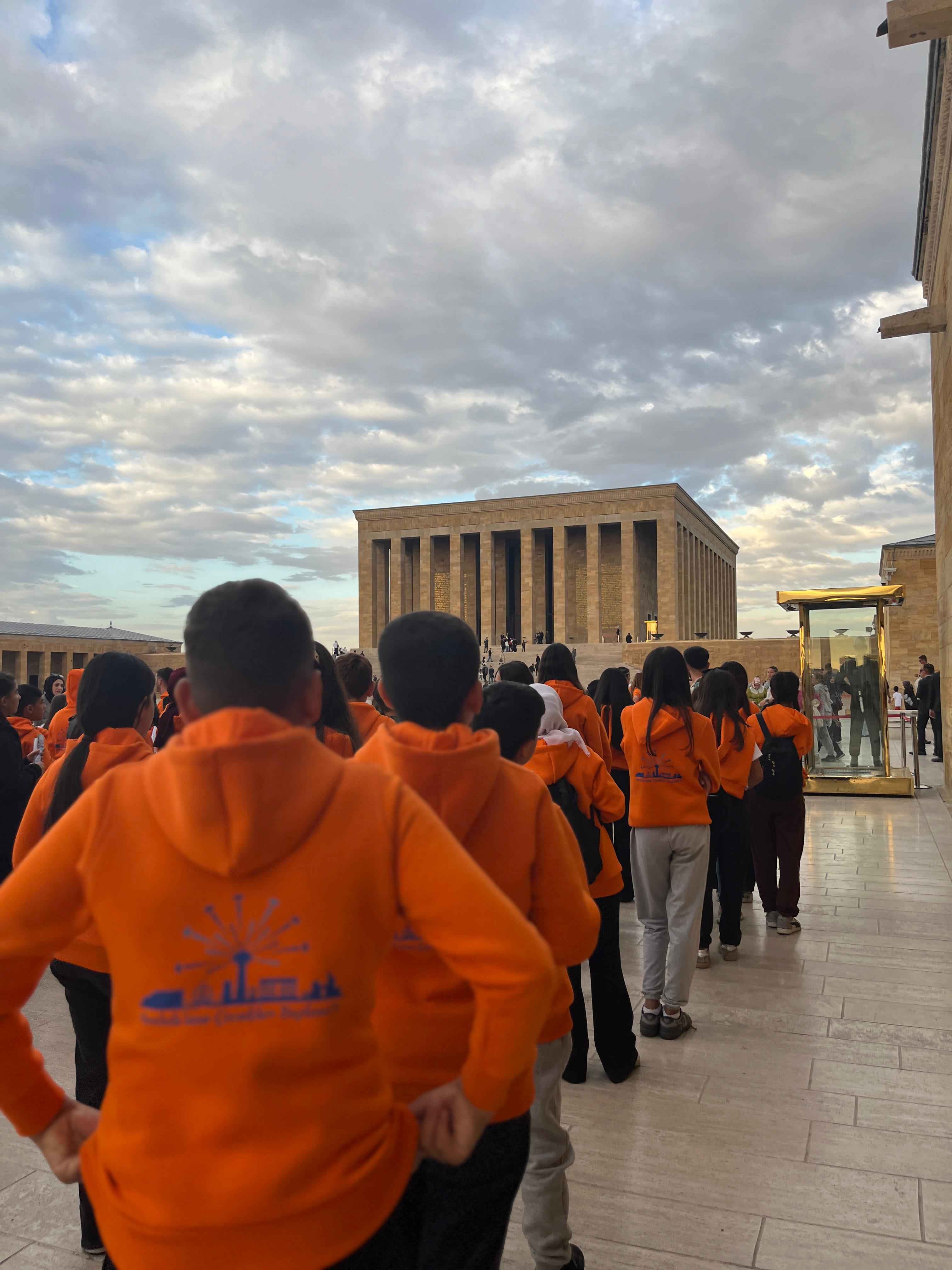 Anadolu'nun çocukları Anıtkabir'de