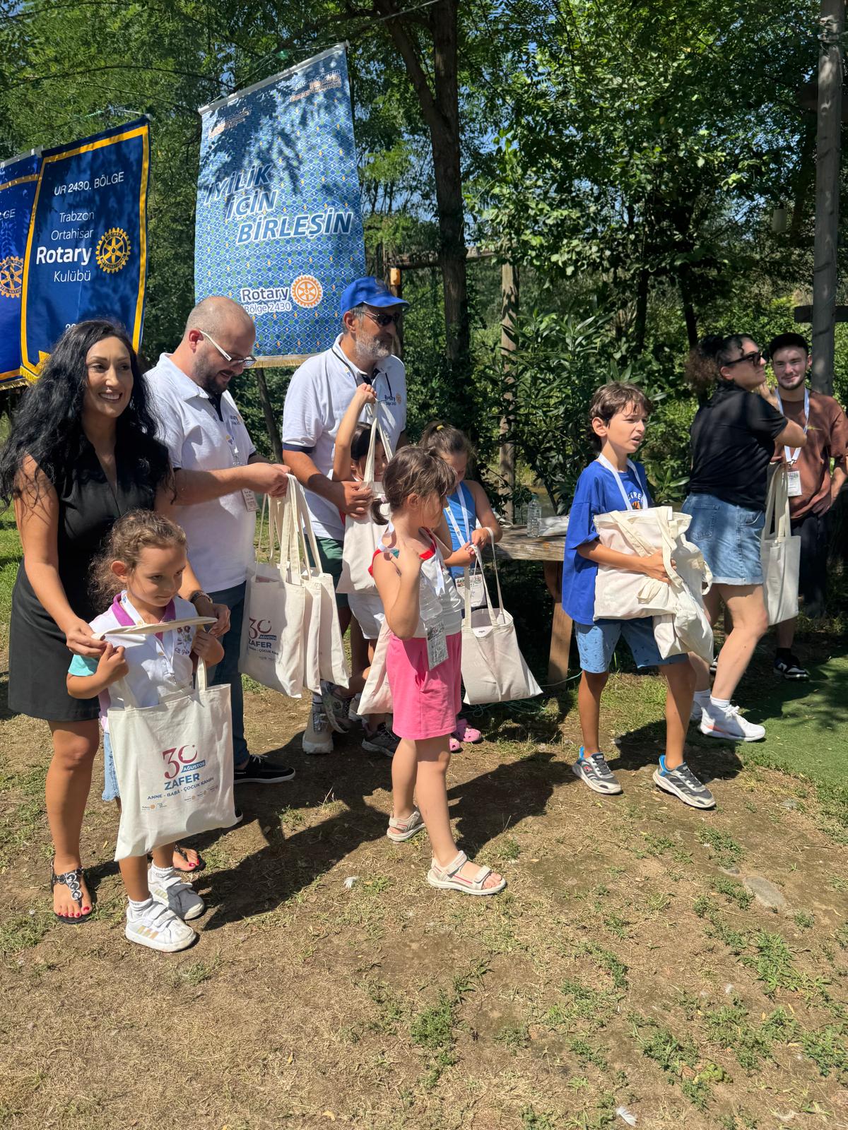 30 Ağustos Zafer Anne-Baba-Çocuk Kampı
