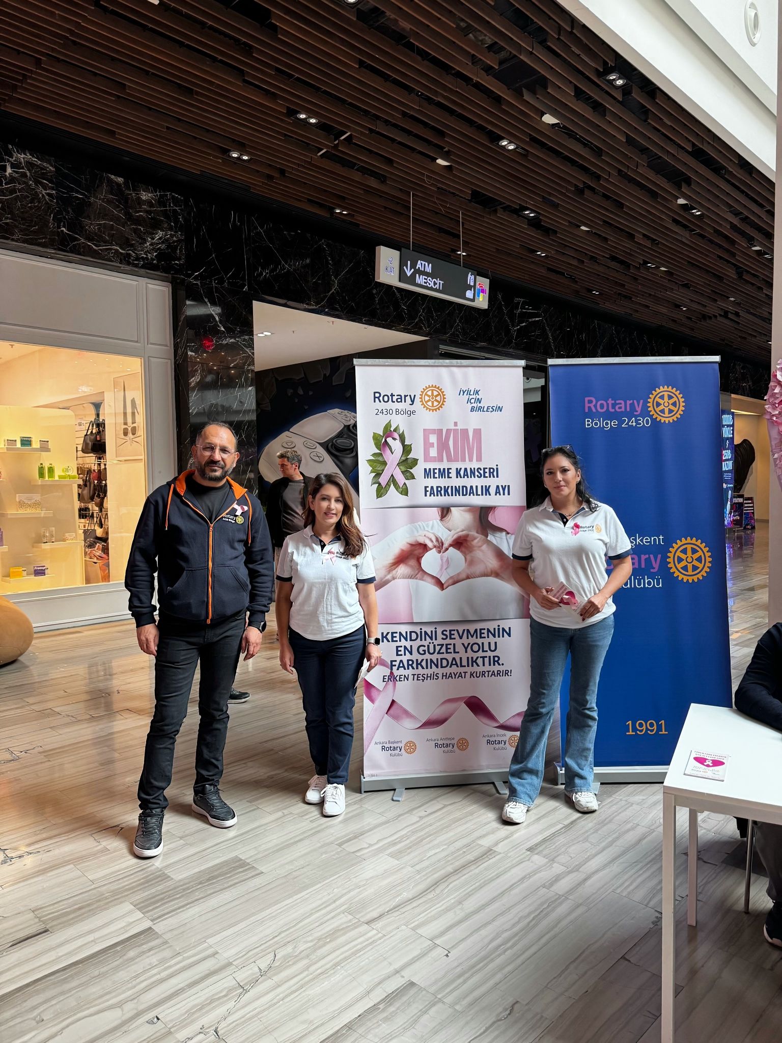 Meme Kanseri farkındalığı stand çalışması