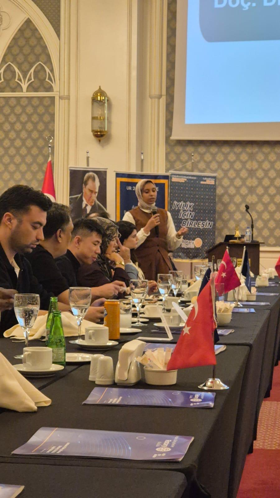 Rotary Barış Bursiyerleri ile Ortak Toplantı