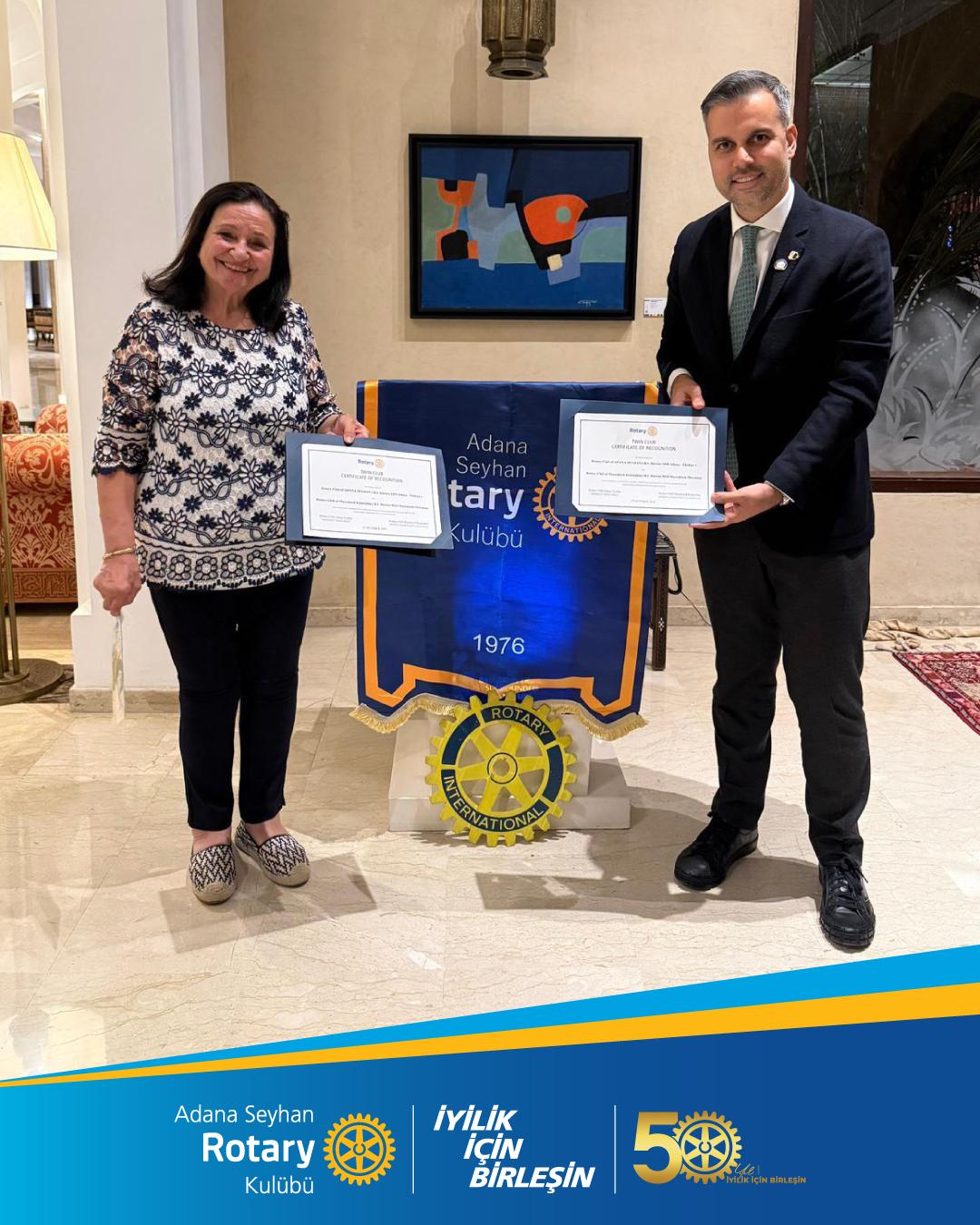 Yurtdışında İkiz Kulüple Sözleşme İmzalamak