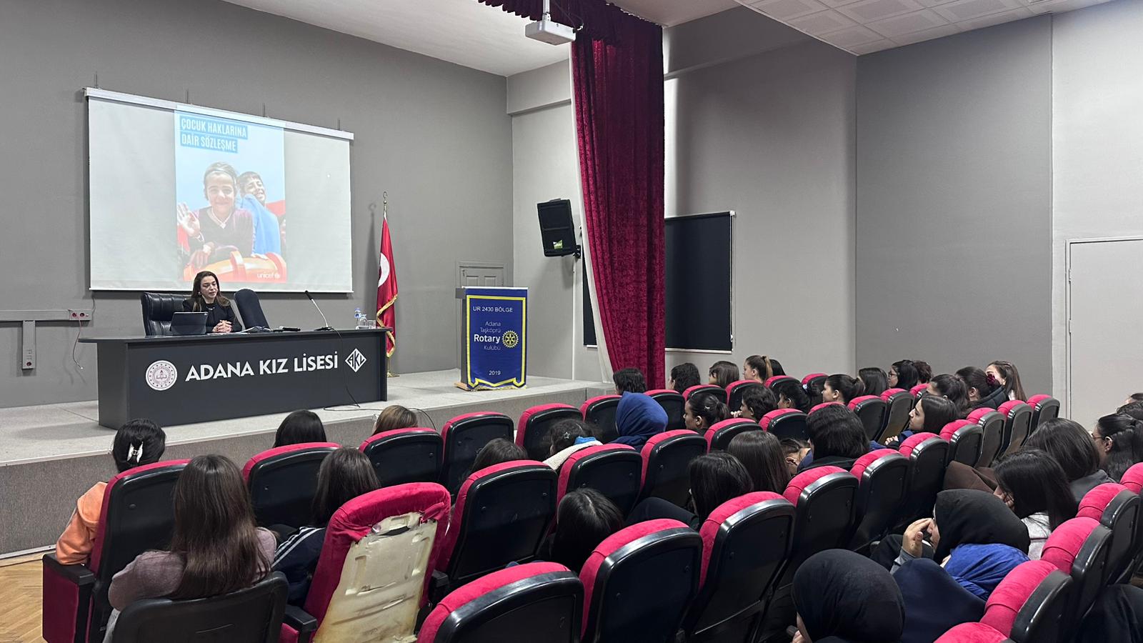 Adana Taşköprü Rotary Kulübü Çocuk Hakları ve Akran Zorbalığı Projesi