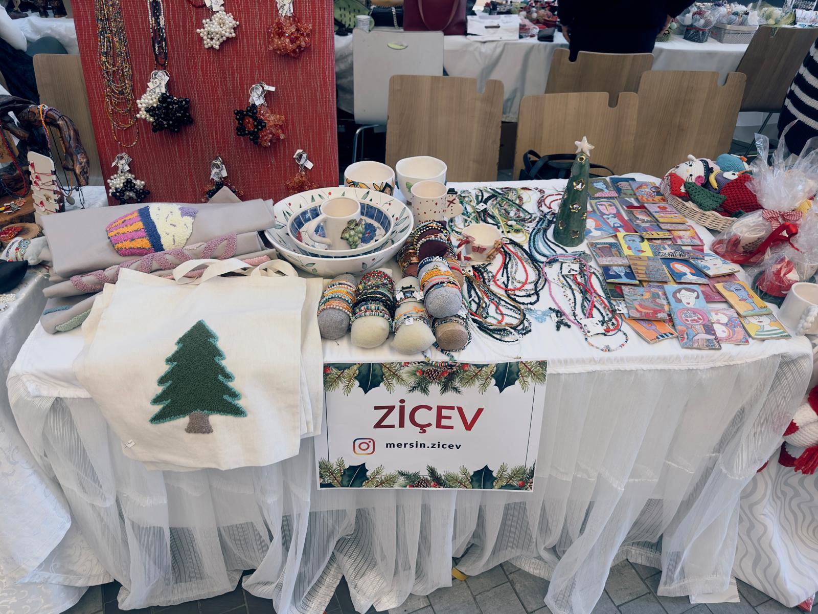 Akdeniz Rotary Kulübü Olarak ZİÇEV ' le birlikye Yılbaşı Pazarı Etkinliği