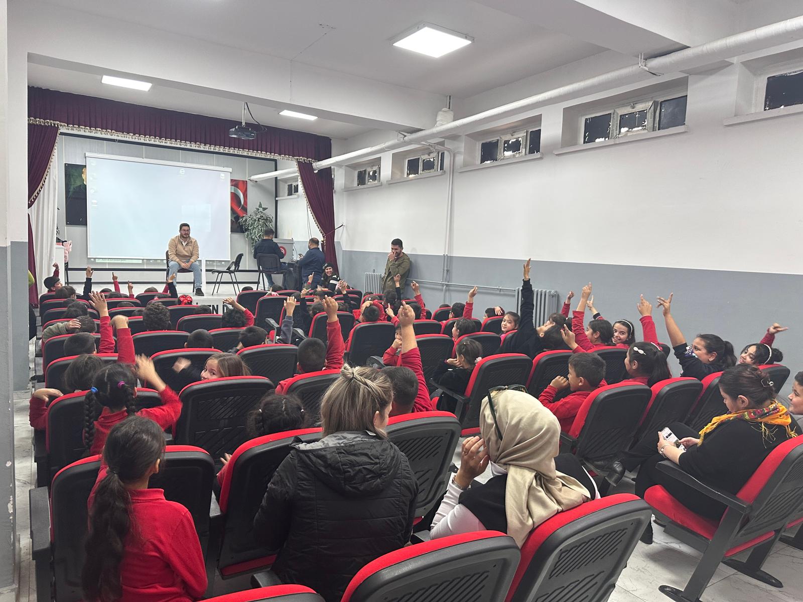 MİNİK DİŞLER, SAĞLIKLI GÜLÜŞLER