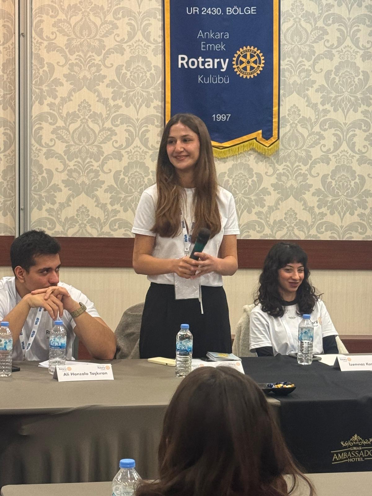 ANTALYA OLİMPOS RK'NÜN RYLA ÖĞRENCİ KATILIMININ EŞLER KOMİTESİNİN DESTEĞİ İLE OLMASI