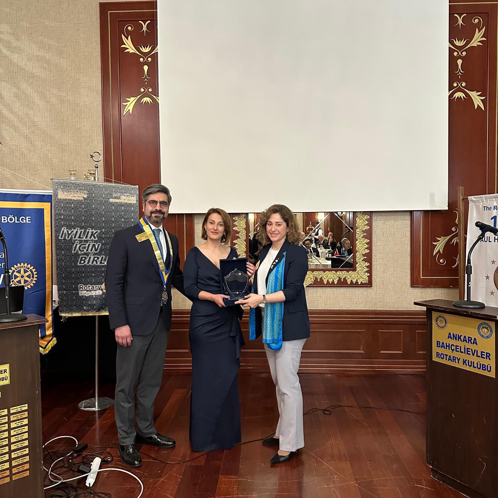 Meslek Teşvik Ödülü Takdimi