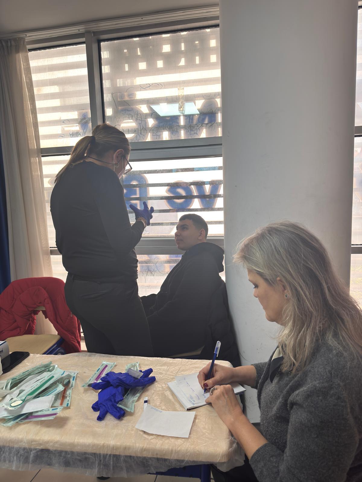 ANTALYA OLİMPOS RK TOPLUM BİRLİĞİ'NDE DİŞ TARAMASI VE TEDAVİ İMKANI SAĞLANMASI