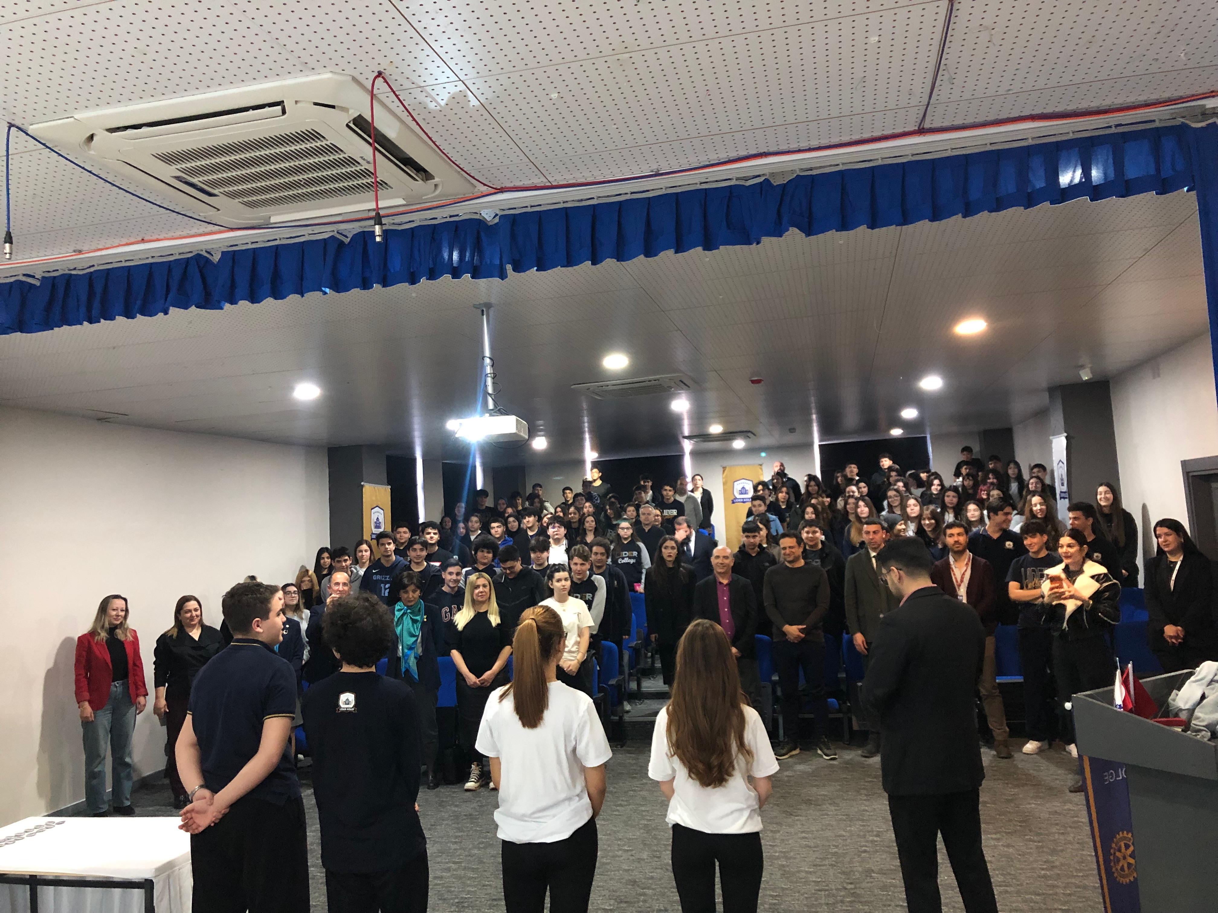 Akran Arabulucu- Barış Yapıcı Liderler