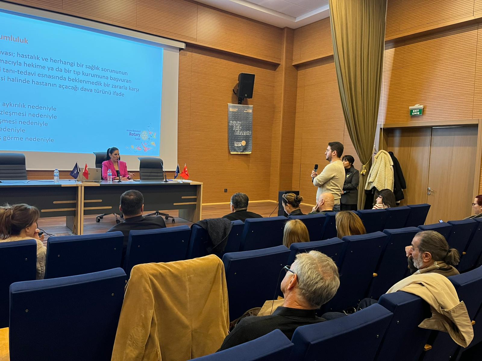 Genç Diş Hekimlerine Meslek Etiği Semineri