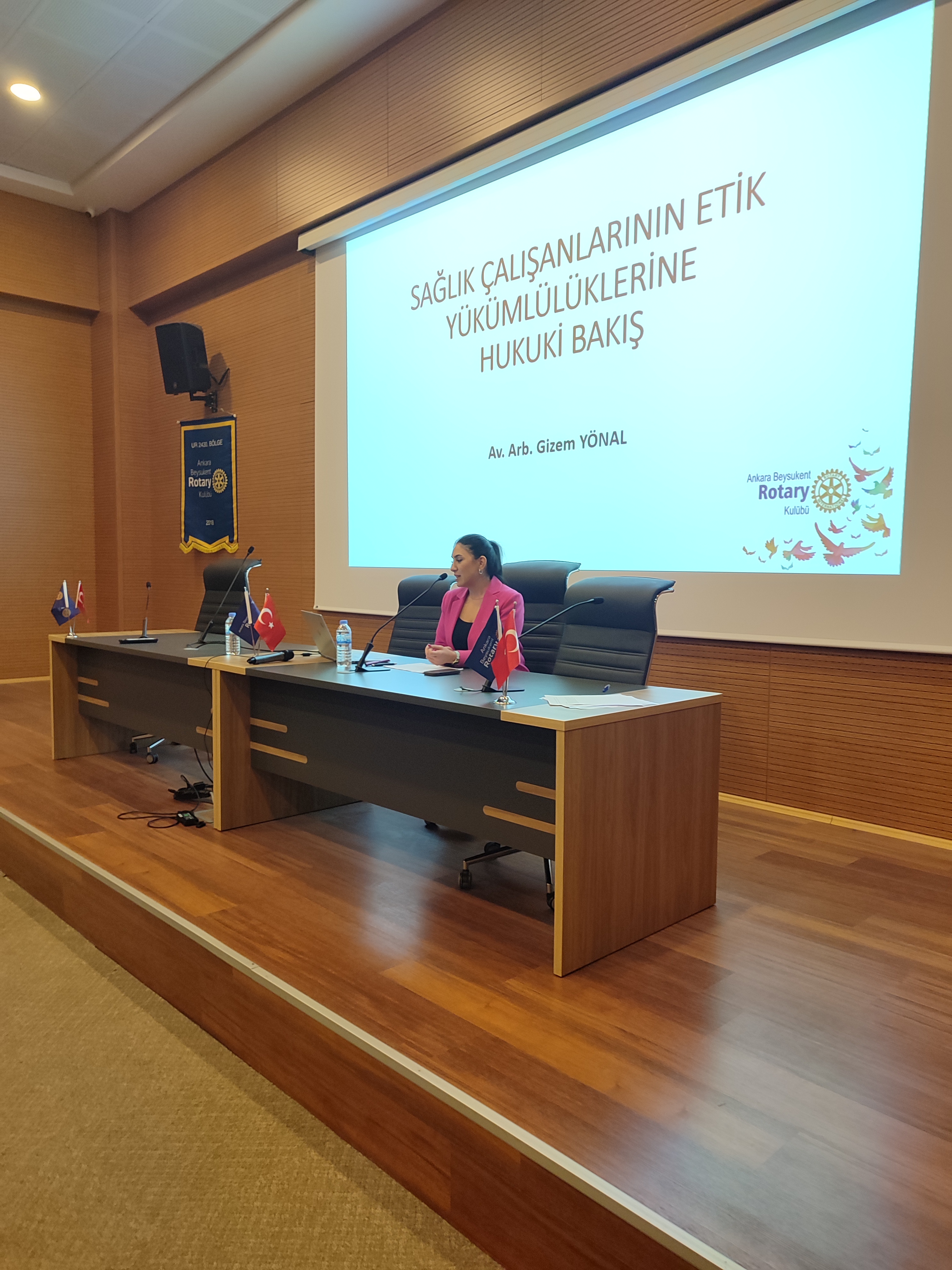 Genç Diş Hekimlerine Meslek Etiği Semineri