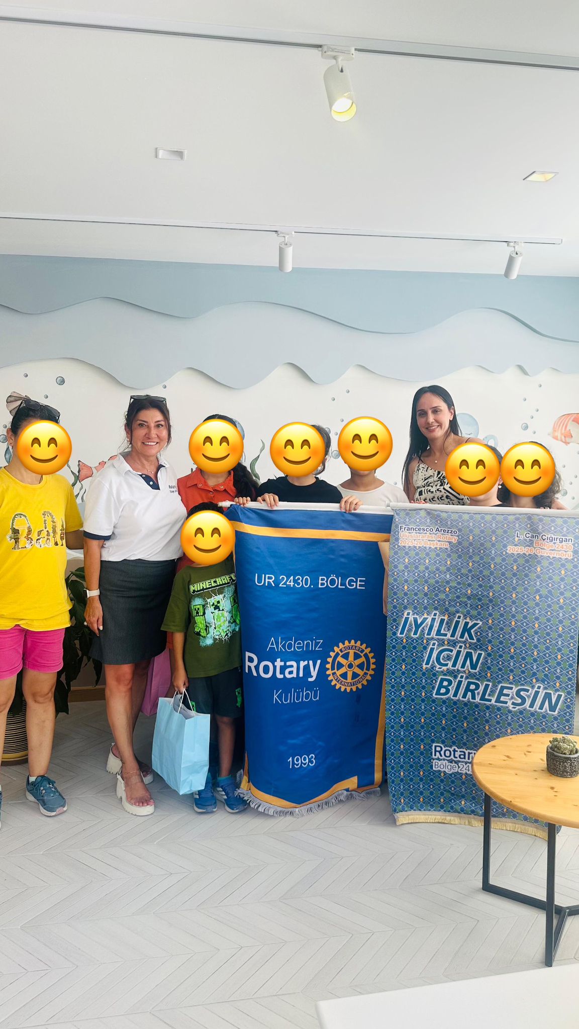 Akdeniz Rotary Kulübü Ruh Sağlığı Kapsamında Deprem Bölgesinde Gerçekleştirilen Projesi