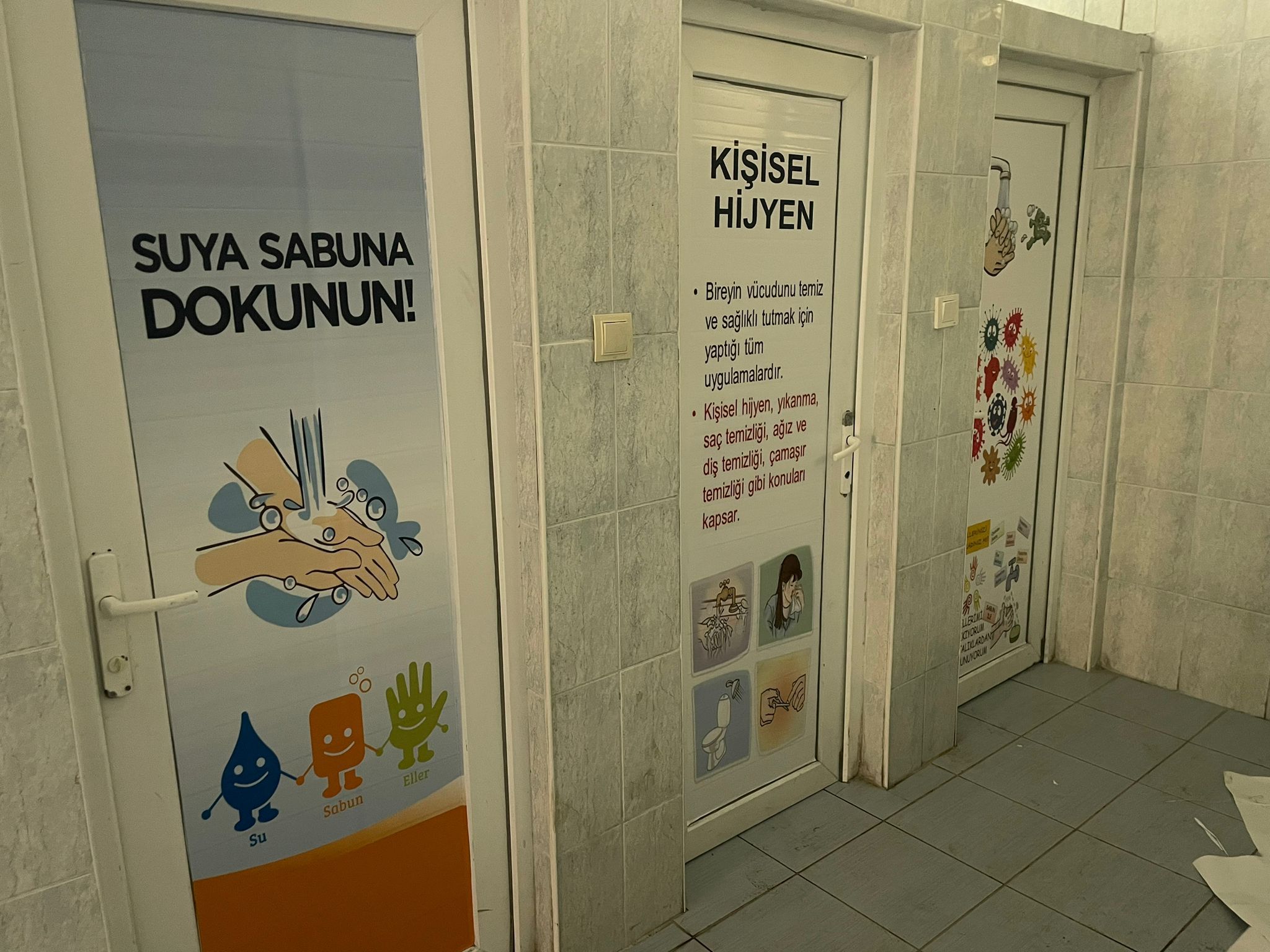 Akdeniz Rotary Kulübü Ruh Sağlığı Kapsamında Deprem Bölgesinde Gerçekleştirilen Projesi