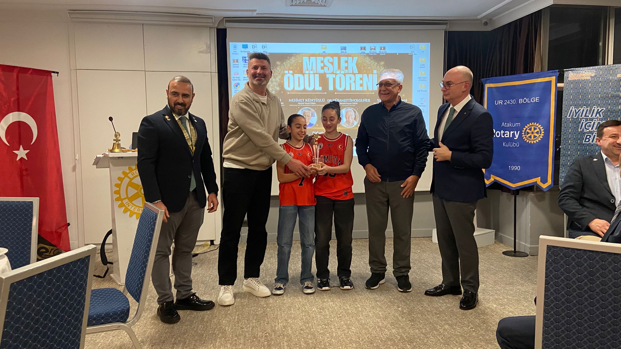 MESLEK HİZMETLERİ ÖDÜL TÖRENİ