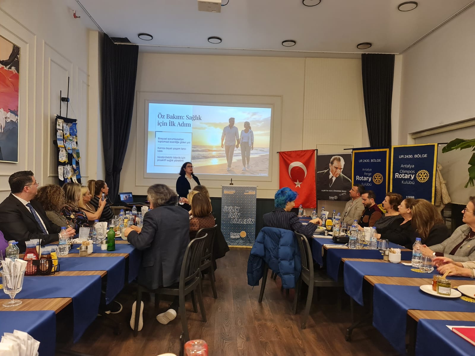 bölge konuşmacı bankasından 2 konuşmacı konuk toplantımızda konuşma yaptı