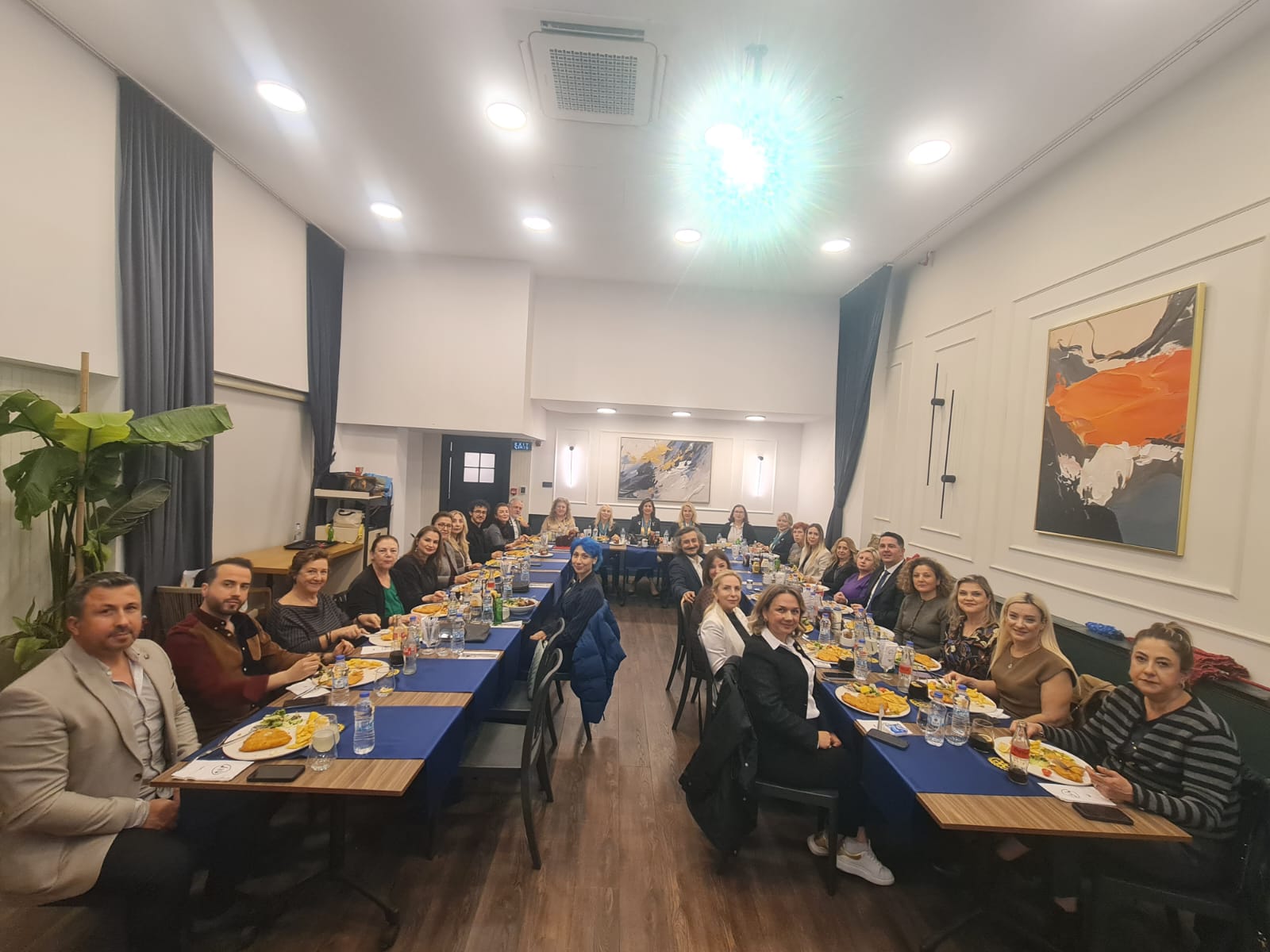 2 kulübün Ortak toplantısına Konuşmacı Konuk daveti