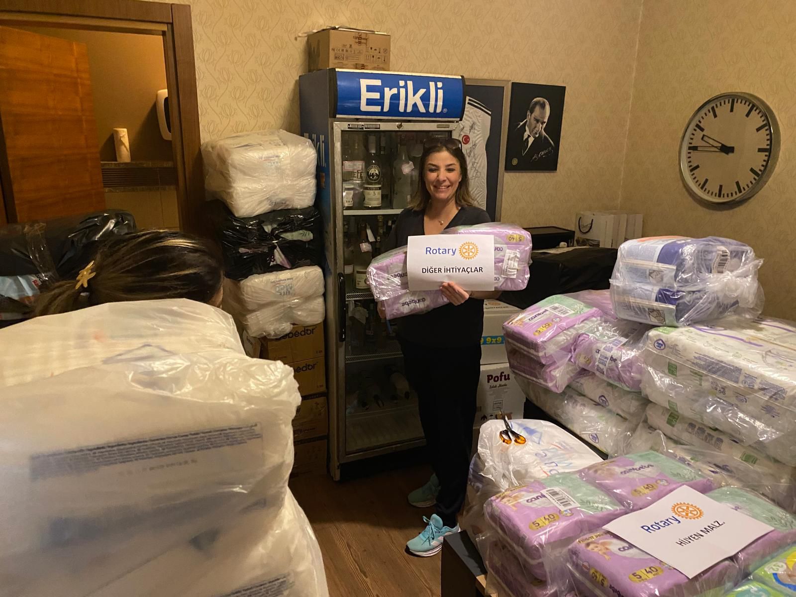 Cezaevinde kadın koğuşunda kalan kadınlar ve çocukları için yardım kampanyası