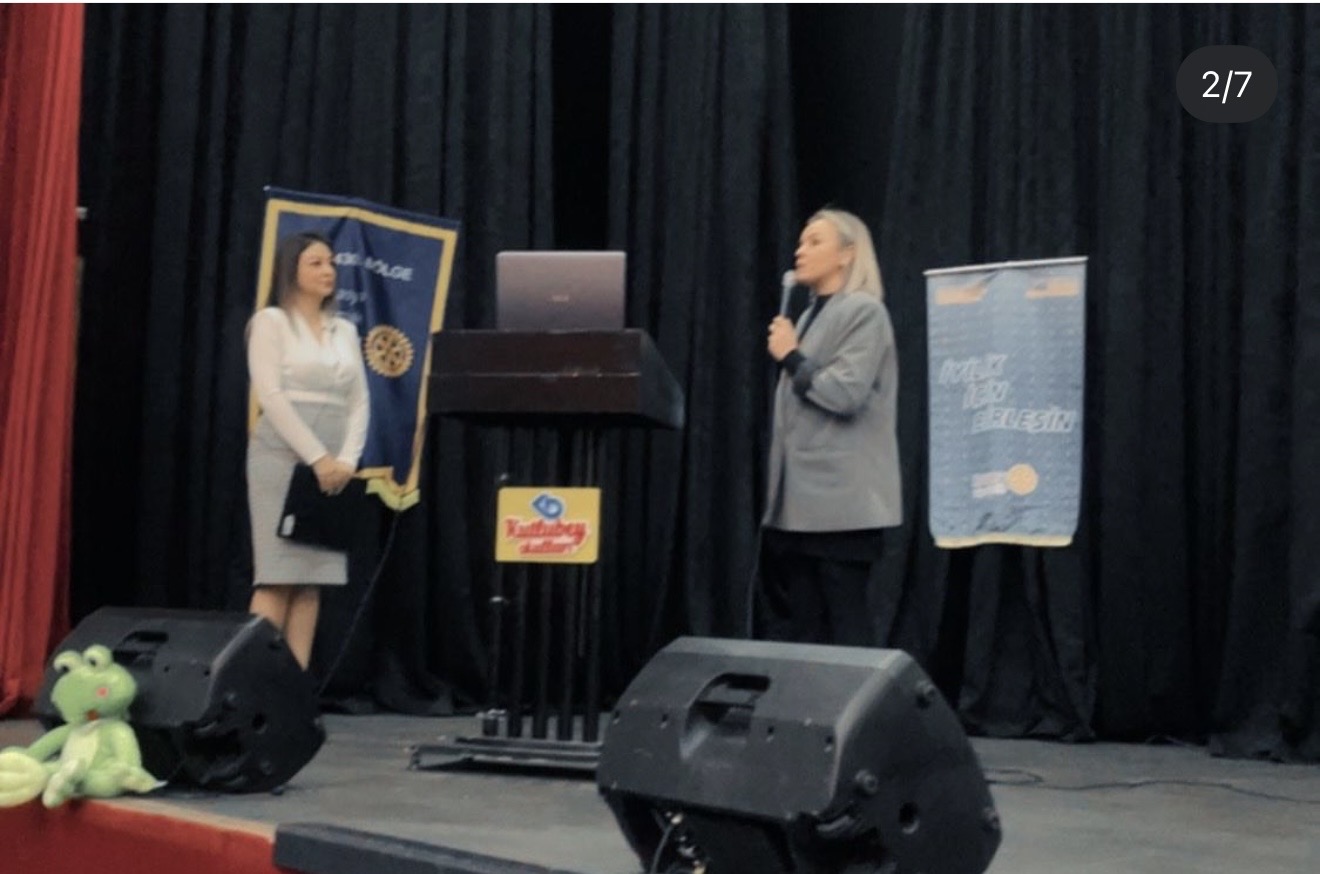 Akran Arabulucu-Barış Yapıcı Liderler