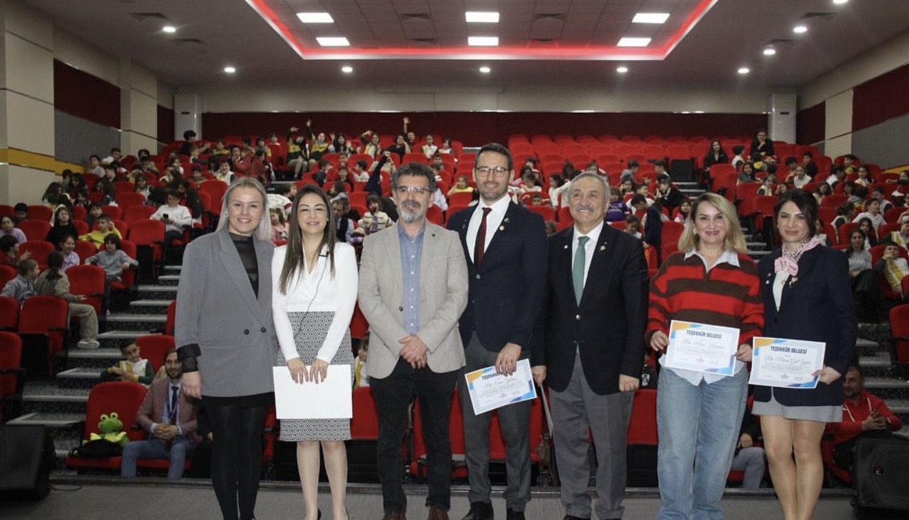 Akran Arabulucu-Barış Yapıcı Liderler